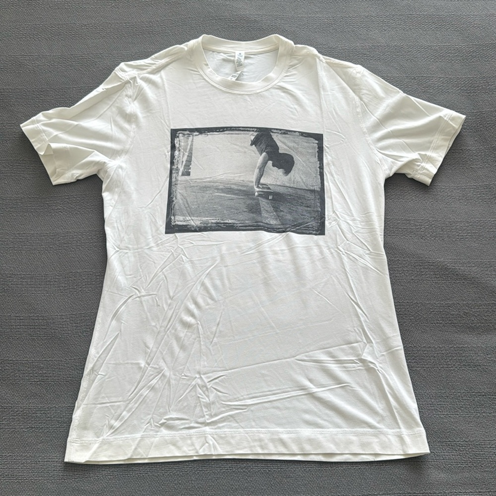 Lululemon Skate Tee